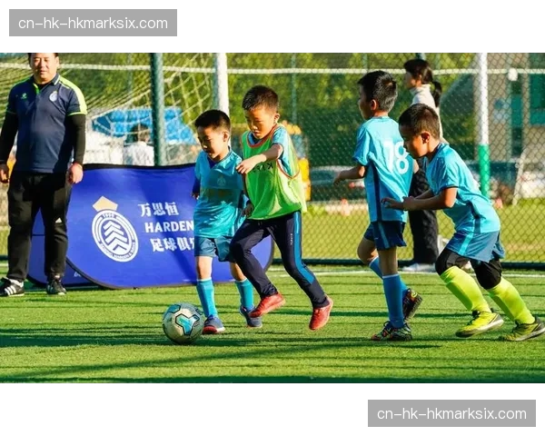 中超俱乐部联合出品足球主题纪录片，聚焦本土青训故事
